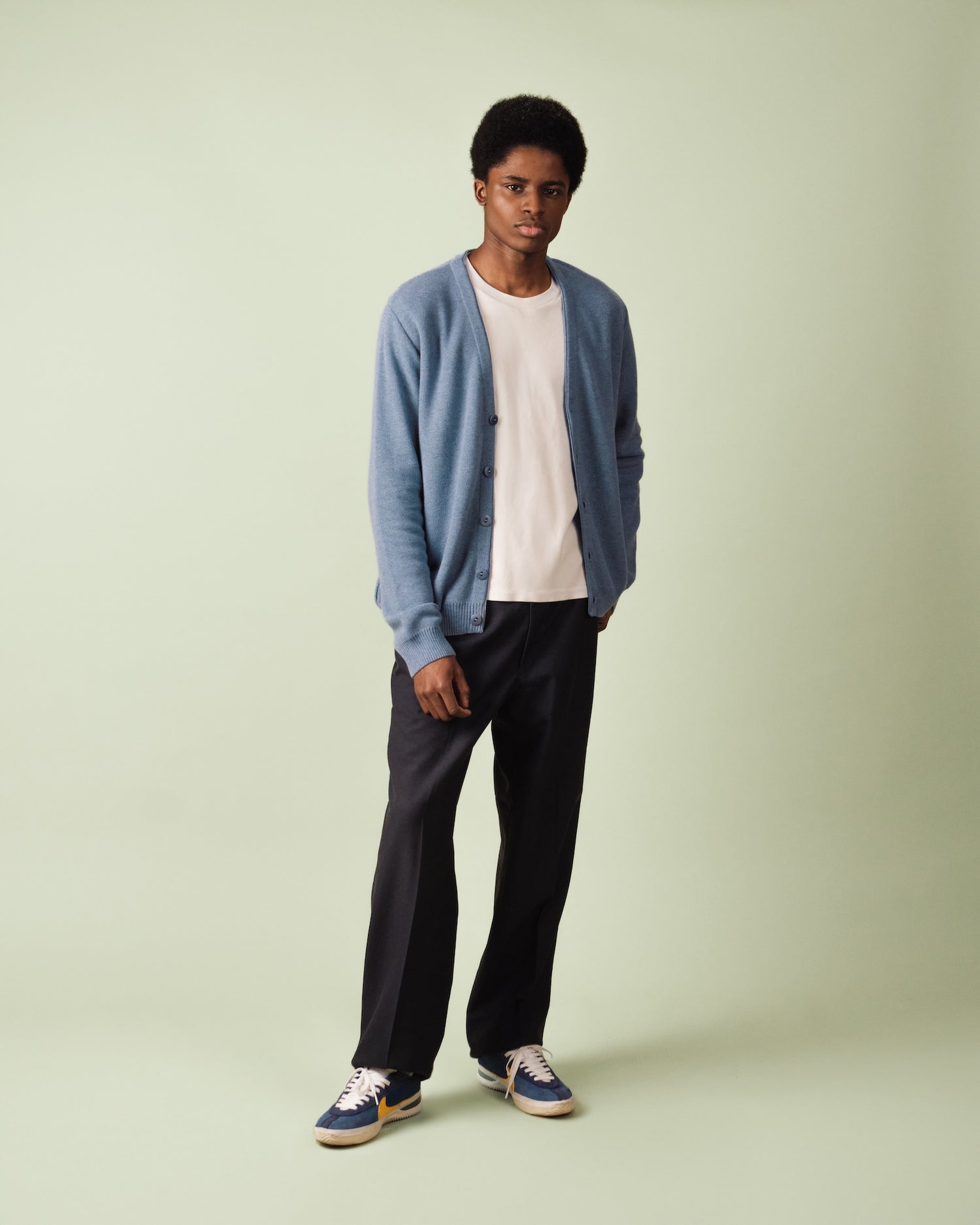 Medium Indigo